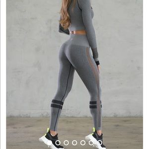 Bombshell sportswear pro seamless leggings M-L